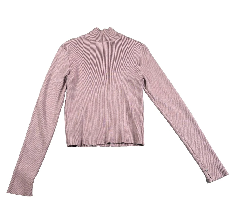 Lindo suéter grande de cuello alto rosa manga larga acanalado de Calvin Klein Jeans para mujer Foto 2 de 4