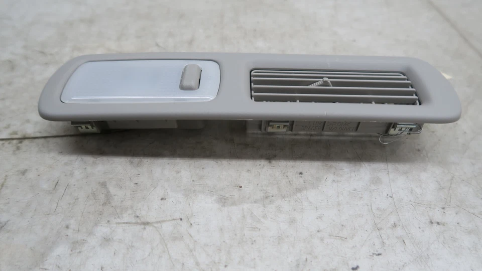 Оригинальный правый задний купольный фонарь 2-го ряда для Nissan Quest 2011-2017 годов выпуска 279421JA0A - Изображение 2 из 4