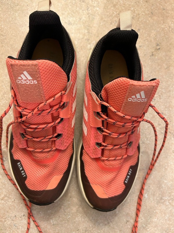 Adidas RAIN.RDY Girls Athletic Shoes Size 4 1/2, Salmon-brown-white, Quality