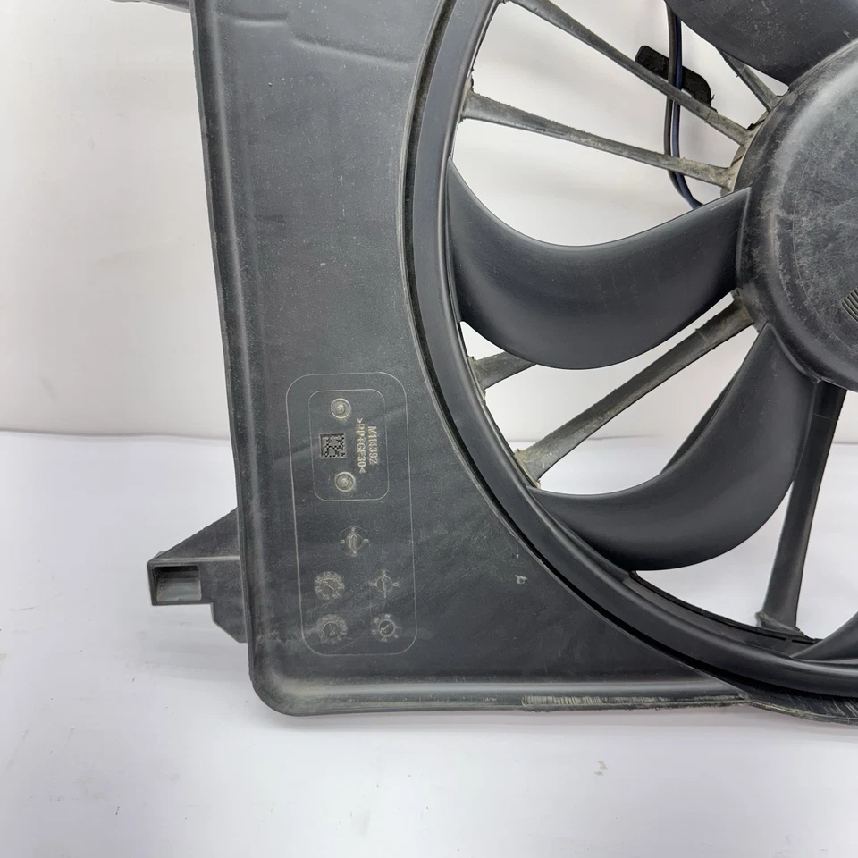 Dodge Challenger Charger Chrysler 300 2015-2023 motor radiador ventilador de refrigeración fabricante de equipos originales Foto 4 de 4