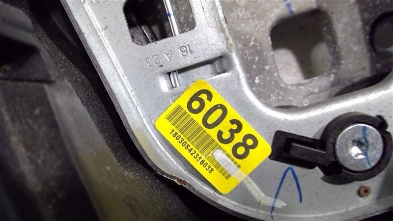 Chevrolet Trax 2017-2019 volante OEM 42769627 Foto 3 de 4