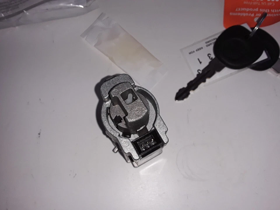 Cilindro de trava de ignição Dorman 924-719 compatível com Chevrolet, Oldsmobile, Pontiac Grand Am - Imagem 4 de 4