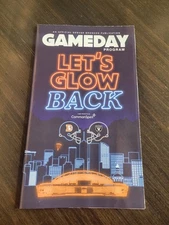 DENVER BRONCOS 2025 GAMEDAY POSTER PROGRAM LAS VEGAS RAIDERS NOV 6TH FREE SHIP!!