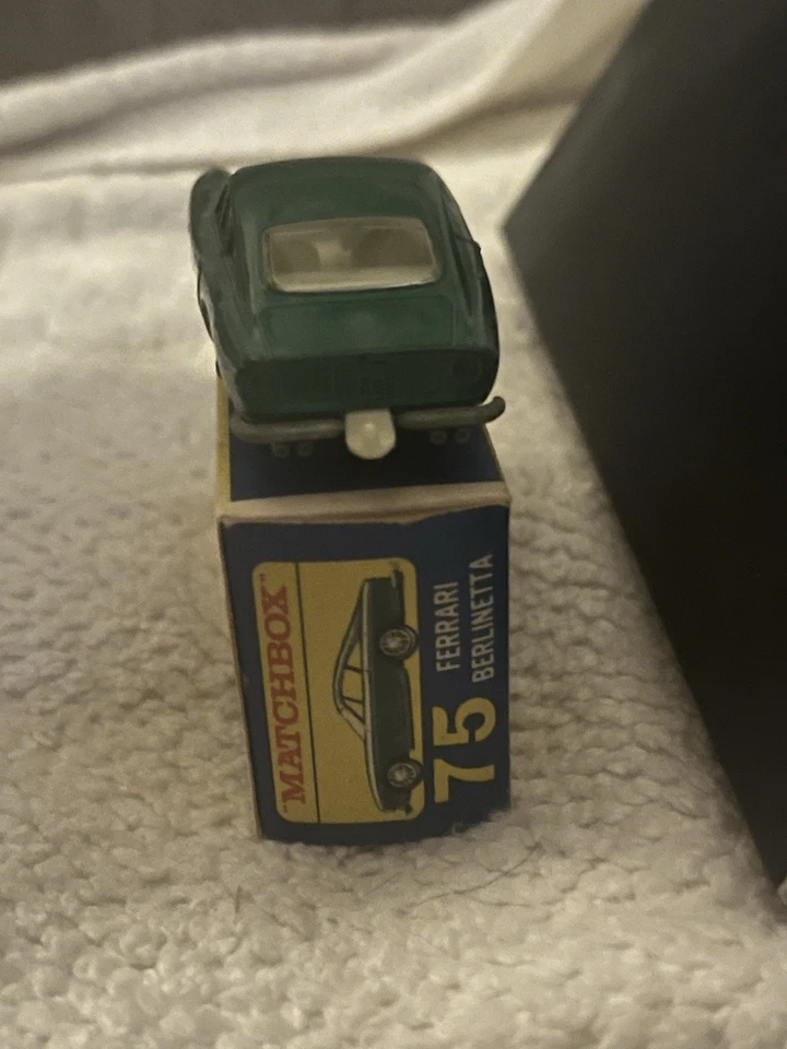 Caja de cerillas Lesney Vintage Ferrari Berlinetta #75 verde con enganche en caja original Foto 3 de 4
