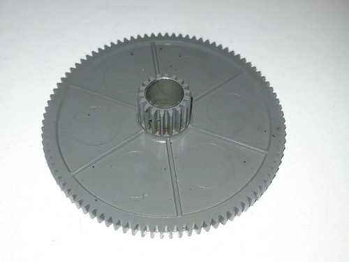 Pos 2) Bauteil/Zwischenrad aus Dual Typ 1004 Plattenspieler