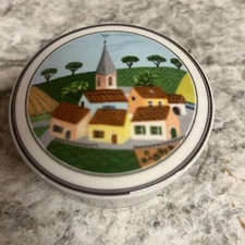 Villeroy & Boch Design Naif Village w/ Steeple 3" Candy / Trinket Box - Lovely