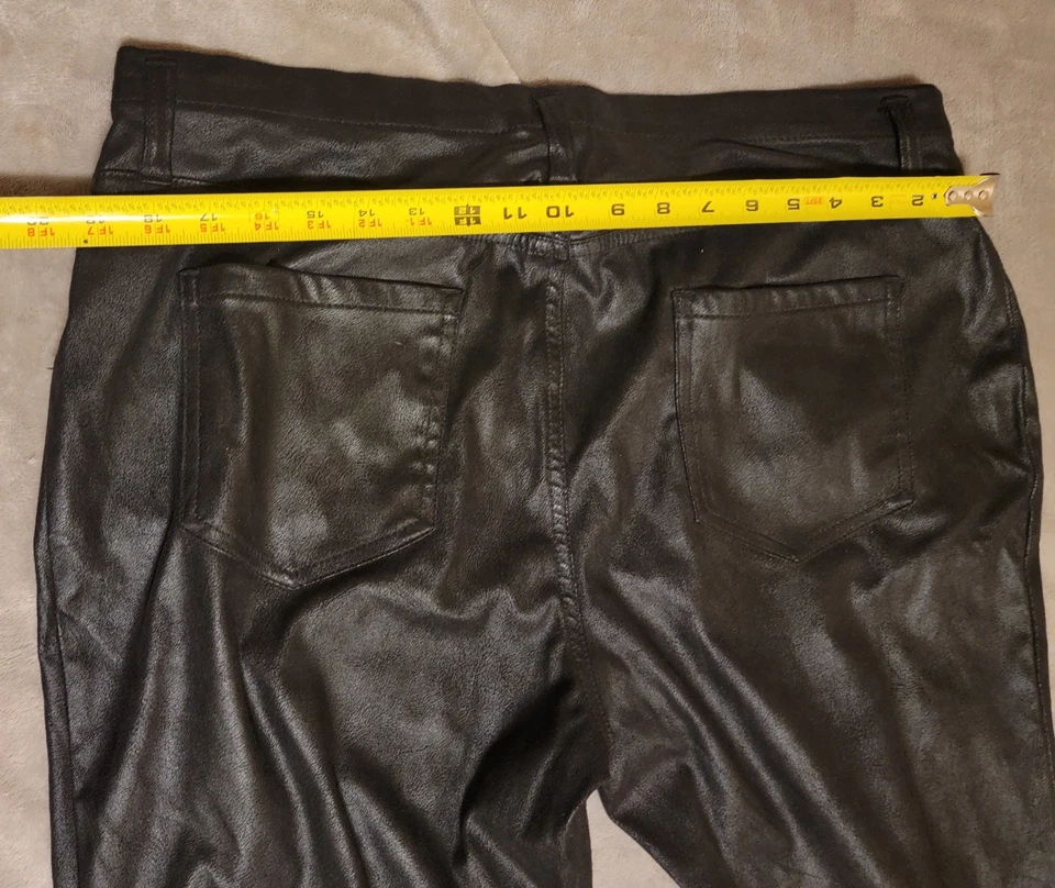 Leggings de cuero sintético Glory descoloridos Foto 3 de 4