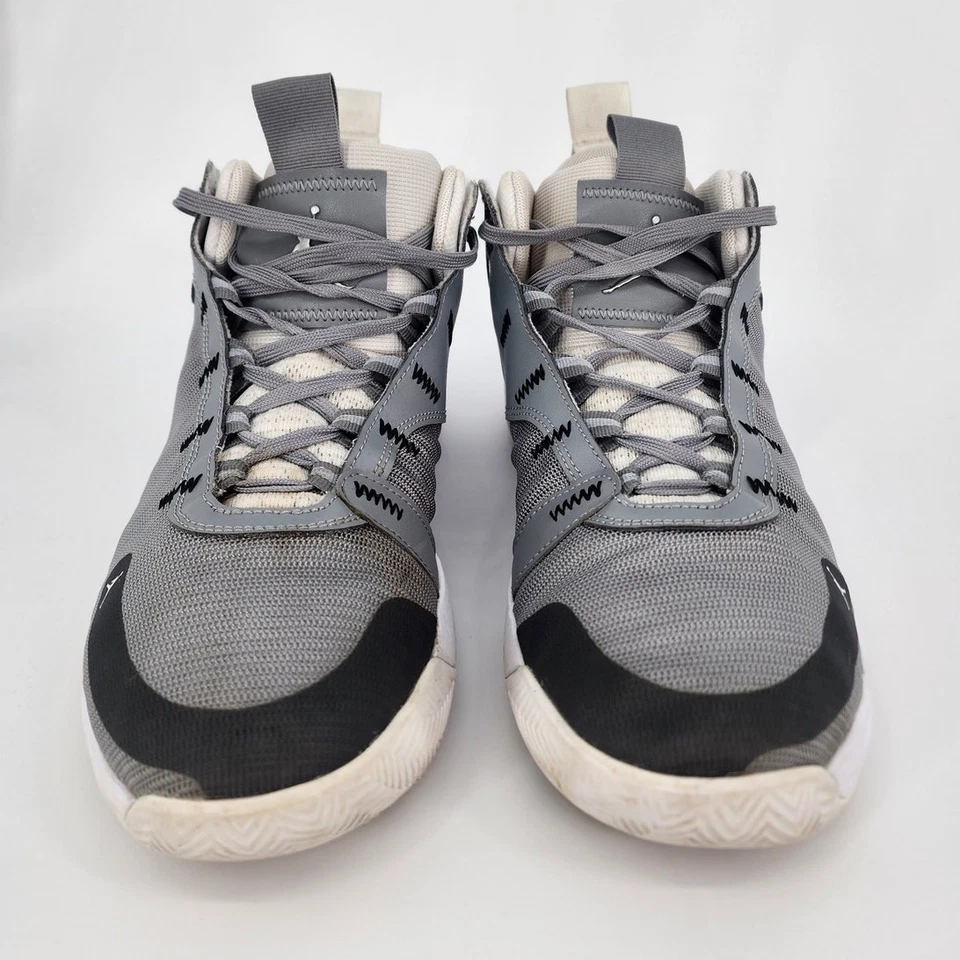 Tênis de basquete masculino Jordan Jumpman 2020 PF tamanho 12 - Imagem 2 de 4