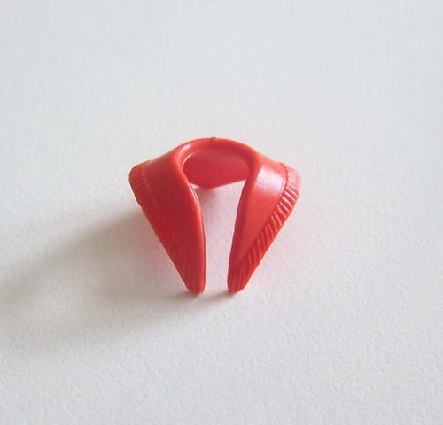 Playmobil (0619) NECK - Vintage 1900 Western Middle Ages Red Shawl Neck Scarf