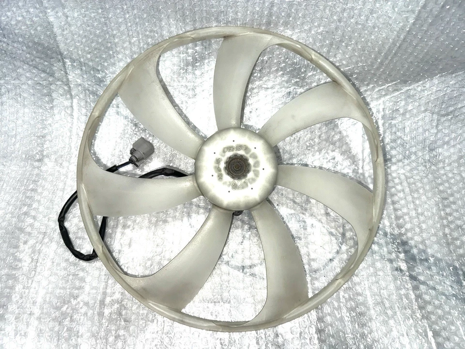 2014-2016 Lexus IS250 IS350 Right Pass Radiator Cooling Fan & Motor 16363-50040 - Image 2 of 4