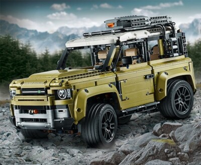 LEGO 42110 Technic Land Rover Defender, da 11 anni in su