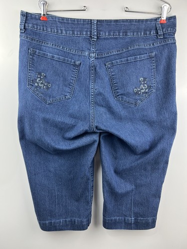 Riders by Lee Women's Size 14M Blue Denim Capri Jeans Embroidered Pockets - Picture 8 of 12