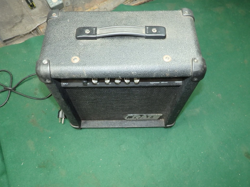 Crate GX-15 30 Watt Amplifier Distortion Guitar Used Black - Image 4 of 4