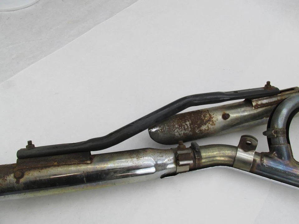 Harley-Davidson 96+ Softail 铬排气带斜切消声器和挡板 — 第 4/4 张图片