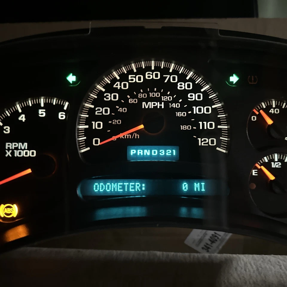 Silverado 1500 GMC Sierra 1500 Tahoe Yukon 2003-2006 reconstruida/probada 0 millas Foto 3 de 4