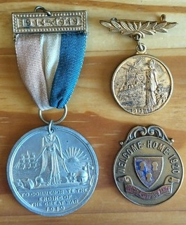 GREAT WAR 1919 PEACE MEDAL TO COMMEMORATE PEACE 1919 WELCOME HOME 1920