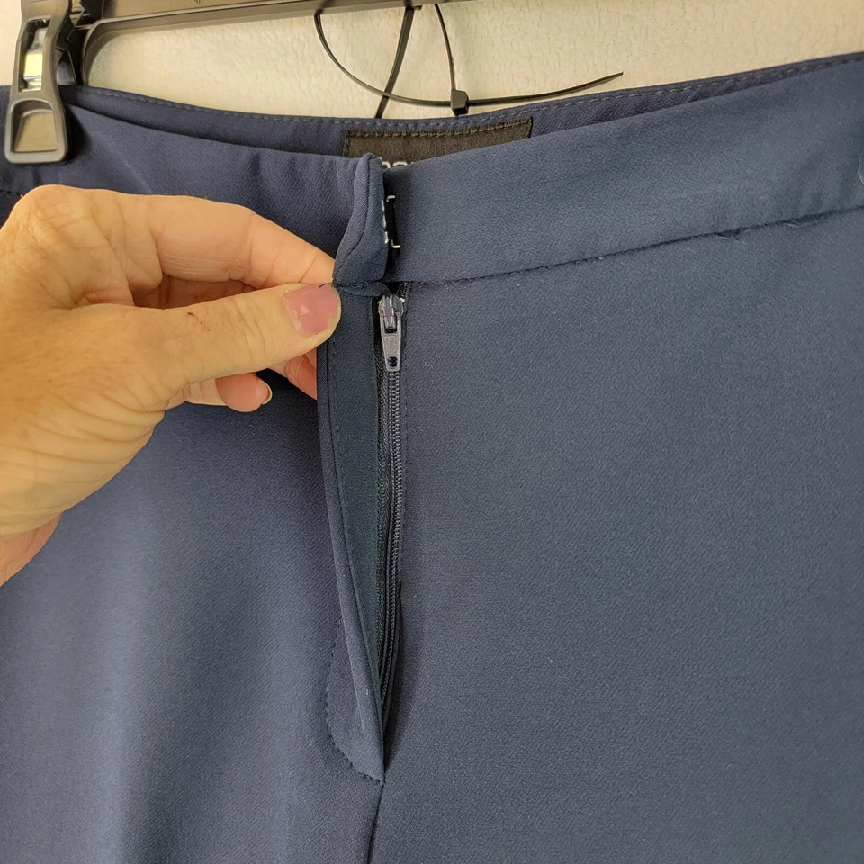 Sharagano Womens Blue Flat Front Pants gold button Straight Leg Mid Rise Size 8 - Image 3 of 4