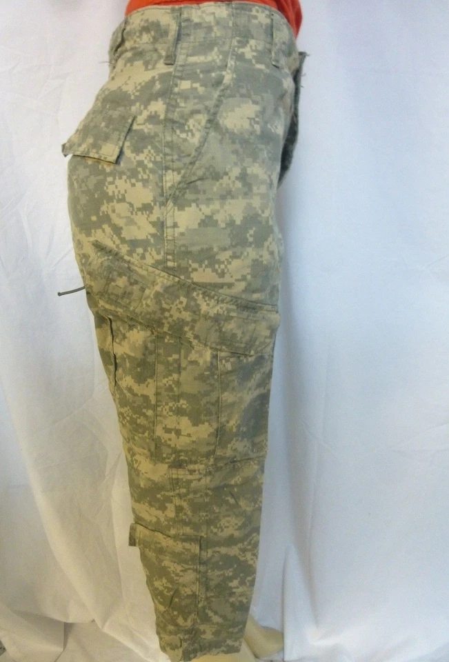 Propper International Inc. Army Combat Uniform ACU Trouser - Small Short - USED  - Image 4 of 4