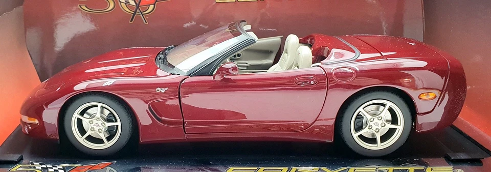 Autoart 1/18 Scale Diecast 71151 - Chevrolet Corvette 2003 Convertible - Red - Image 3 of 4