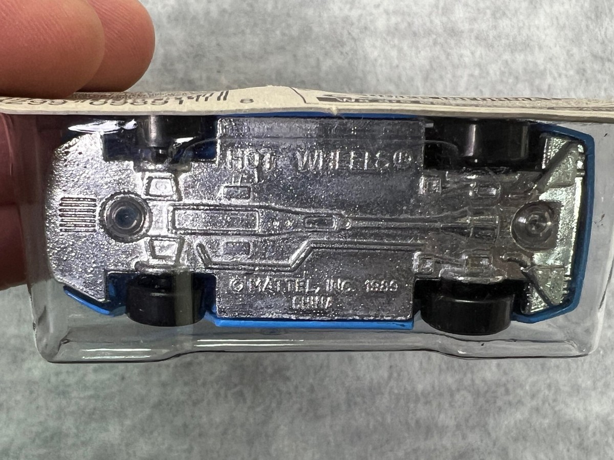 🎌🎌🎌Hot Wheels Blue Card Nissan Custom 