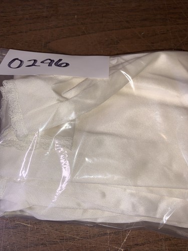 Vassarette Medio Deslizamiento Mediano Nylon y Encaje Marfil Longitud 42" Estilo Ranura 11-122 - Imagen 9 de 9