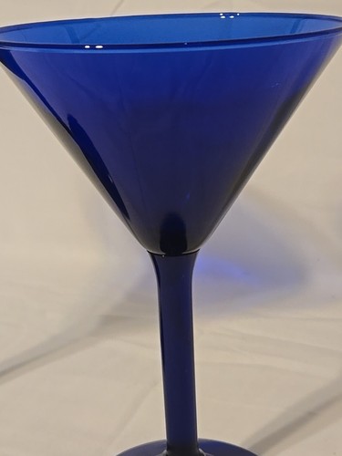 COBALT BLUE COCKTAIL MARTINI STEMMED GLASSES SET OF 2= 7" Tall, 4-5/8" Wide - Picture 11 of 24