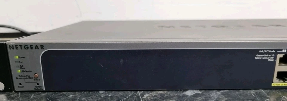 Netgear ProSafe GS728TP 28-Port Gigabit PoE Managed Network Switch - Image 3 of 4