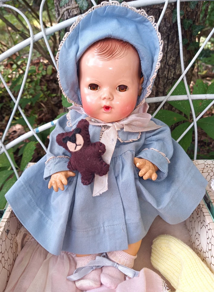 Muñeca Dy-Dee Ellen 11" con traje original corralito Amsco Layette nuevo en paquete juego de alimentación extras Foto 2 de 4