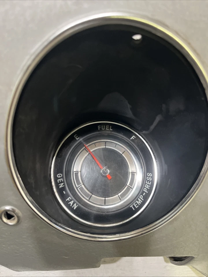 Cuadro de instrumentos manual original GM 1965-1969 Chevy Corvair Monza 1 Foto 2 de 4