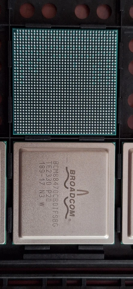 Broadcom BCM88470CBOIFSBG TE2330 P20 189-17 N3 original con 9 piezas OpenBox NUEVO Foto 3 de 4