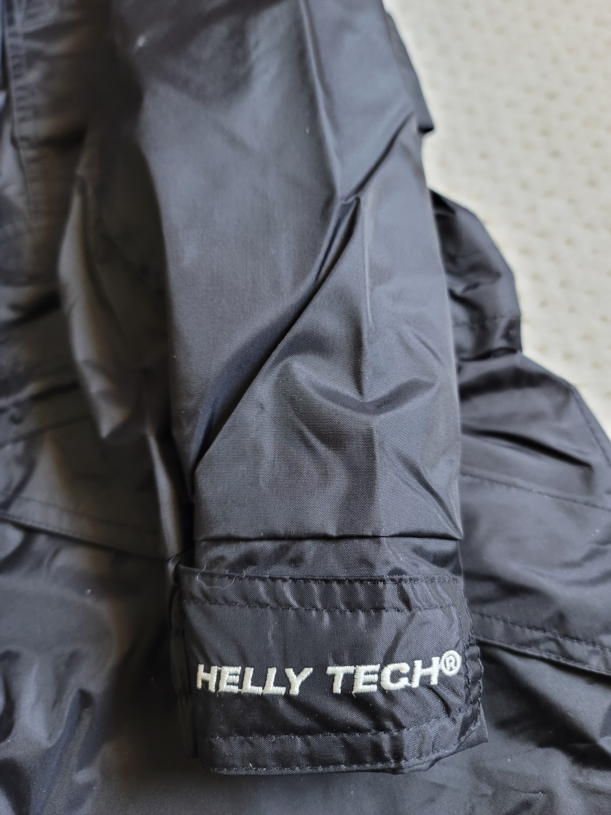 MINT Helly Hansen Tech Packable Rain Jacket Black… - image 6