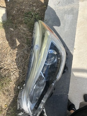 2017 Subaru Outback Headlights Set Both Right and Left OEM Used Good Condition .