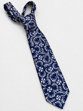 Brooks Brothers Floral Silk Tie Navy White Made In USA English Fabric Necktie