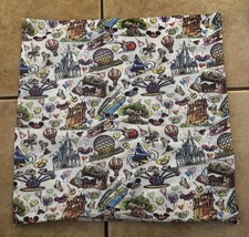 "Funda de almohada Disney World Epcot sombreros orejas paseos en comida globos 18"" X 17"""