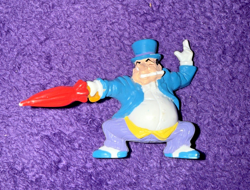 VINTAGE 1989 THE PENGUIN 2” PVC FIGURE DC COMICS BATMAN VILLAN BY APPLAUSE