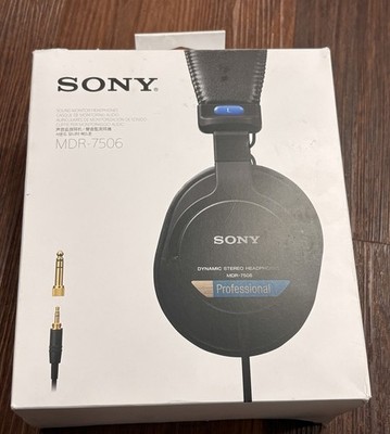Sony MDR-7506 Professional Closed-back Studio Headphones