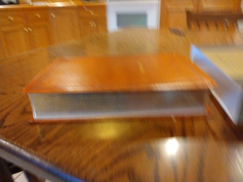 KJV Wide-Margin Reference Bible Sovereign Collection Leathersoft Brown Red lette - Imagen 3 de 14