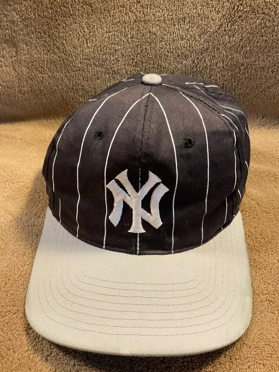 Vintage 90s Starter New York Yankees Pinstripe Plain Logo Snapback Hat  White Tag