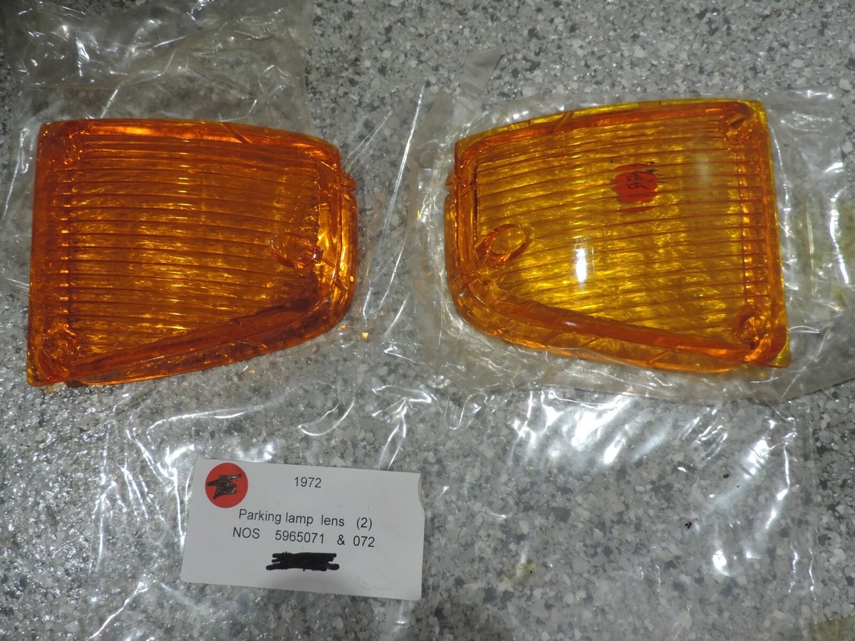 L☆B☆C 1970-1972 Corvette C3 LH Front Parking Lamp Turn Signal Amber Lens