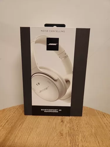 Bose - QuietComfort 45 Wireless Noise Cancelling Over-the-Ear Headphones - White