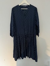Women’s Uniqlo Dress Size 14 Knee Length Navy Stars Print Excellent Condition