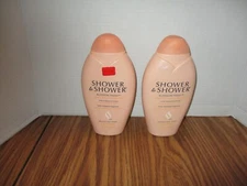 NEW LOT OF 2 SHOWER TO SHOWER BLOSSOM FRESH BODY POWDER 13 OZ