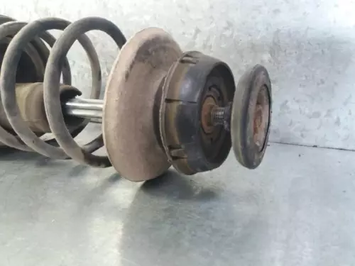 8200662265 Stoßdämpfer Vorne Rechts für RENAULT Clio II Phase I (B 2089847 - Bild 1 von 3