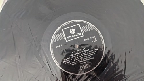 THE BEATLES IN ITALY ISRAEL ISRAELI LP CHAMPAGNE COVER - Foto 2 di 4
