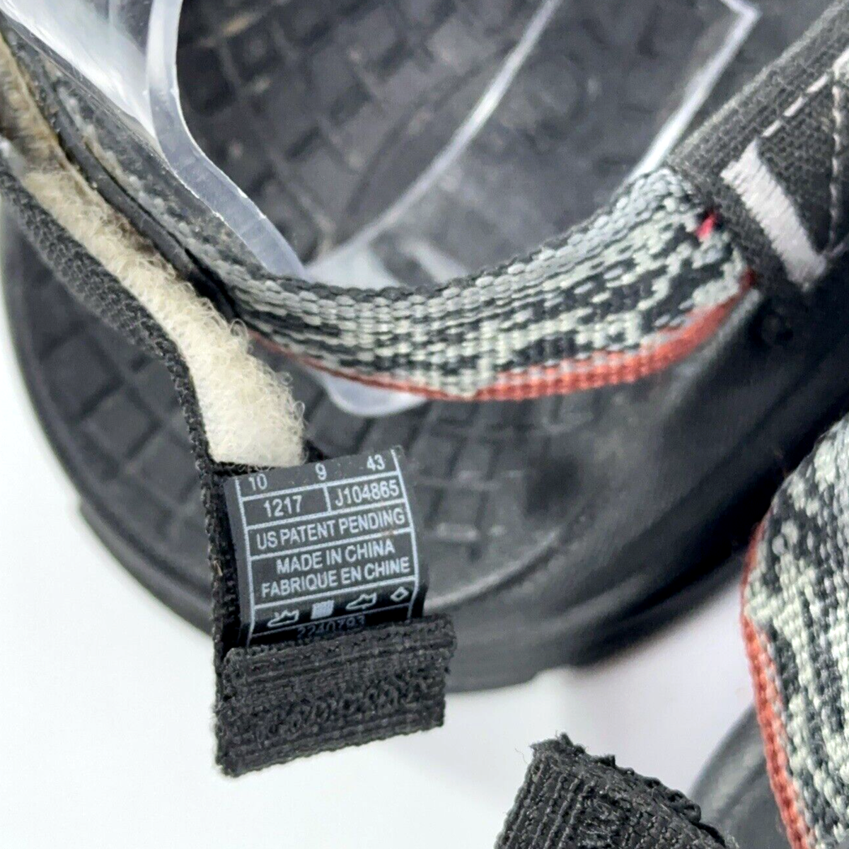 Mens Chaco J104865 Grandeur Waterproof Strappy Hiking Black  display picture 1