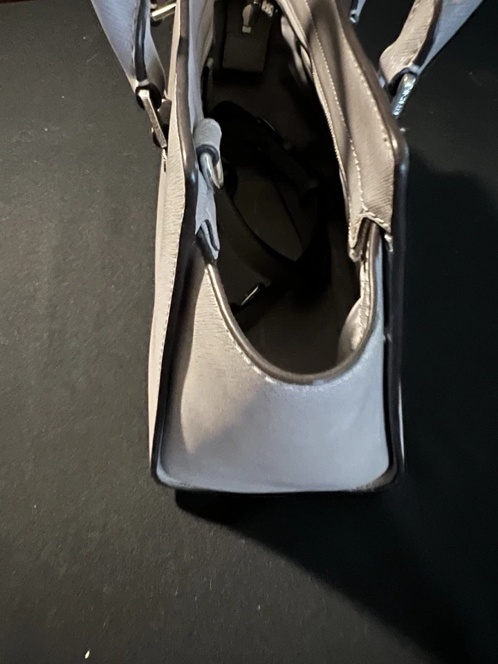 Bolso de Mano Michael Michael Kors Gris Mediano Selma Saffiano Cremallera con Correa Foto 2 de 4