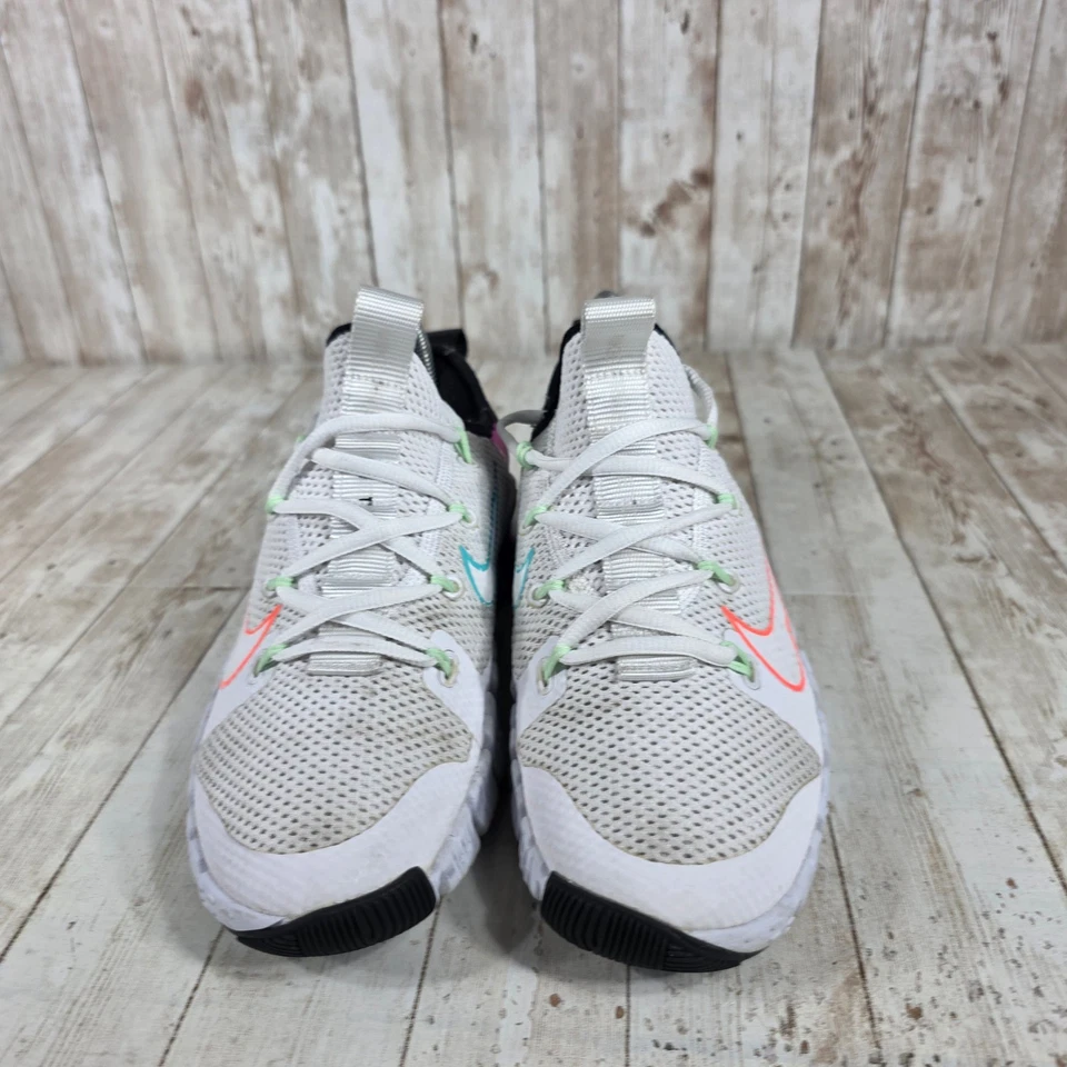 Nike Free Metcon 4 Training Shoes White Multi Color Womens Sneakers - Image 4 of 4