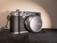 Fujifilm X100F 24.3 MP APS-C Digital Camera-Silver English Language-95%new