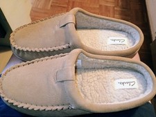 CLARK'S MEN'S SUEDE SLIP ON INDOOR/OUTDOOR SLIPPERS 12M NEW