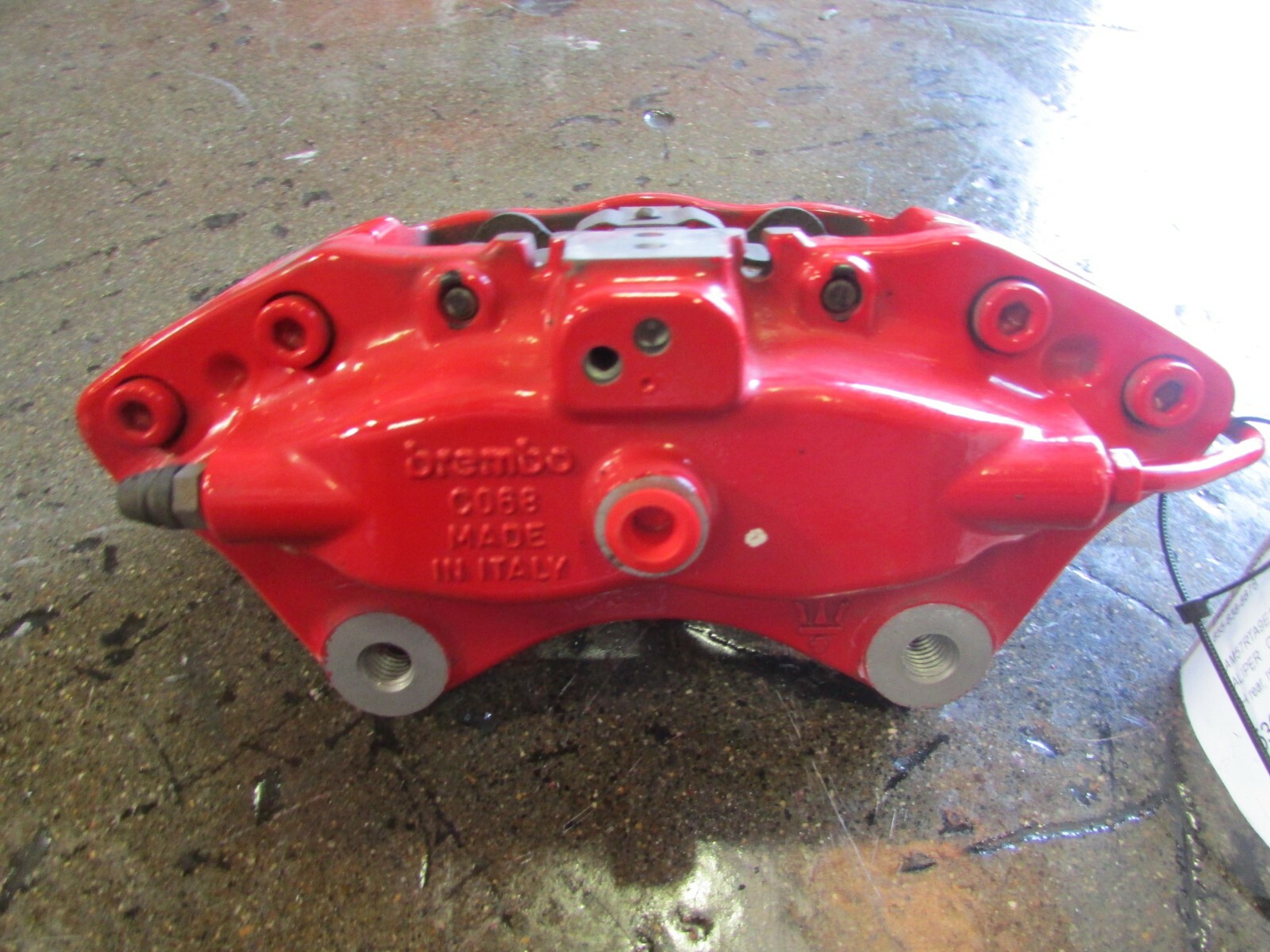 Maserati Ghibli Q4, RH, Right Rear Caliper, Red, Used, P/N 670006309